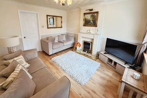 3 bedroom semi-detached house for sale, Deepdale Close, Greater Manchester SK5