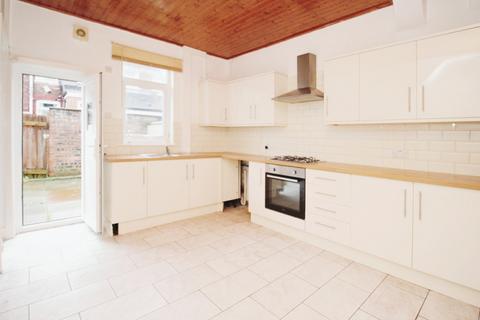 2 bedroom terraced house to rent, Colborne Avenue, Greater Manchester SK5