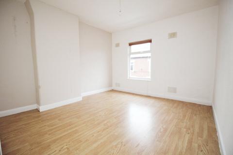 2 bedroom terraced house to rent, Colborne Avenue, Greater Manchester SK5