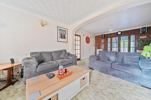 3 bedroom end of terrace house for sale, Highworth Road,  Swindon,  SN3