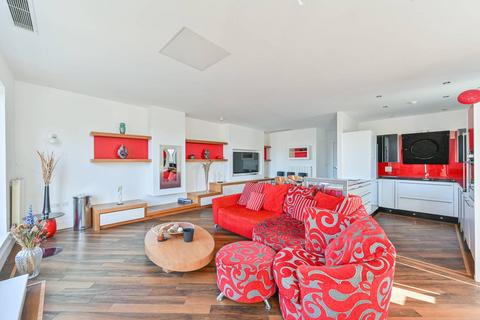 3 bedroom flat for sale, Building 22, Woolwich Riverside, London, SE18