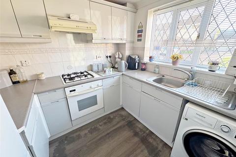 2 bedroom semi-detached house for sale, Rockingham Crescent, Laceby Acres, Grimsby, N.E. Lincs, DN34 5XA