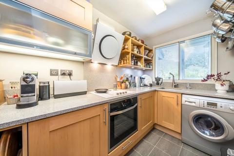 undefined, Oak Lane, Isleworth TW7