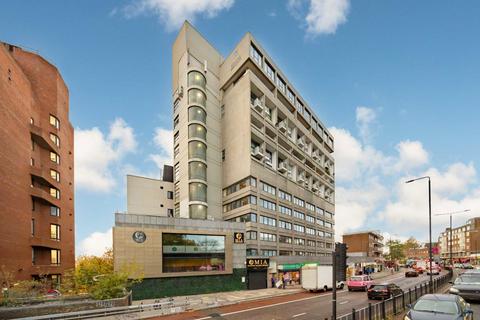 undefined, Finchley Road, London NW3