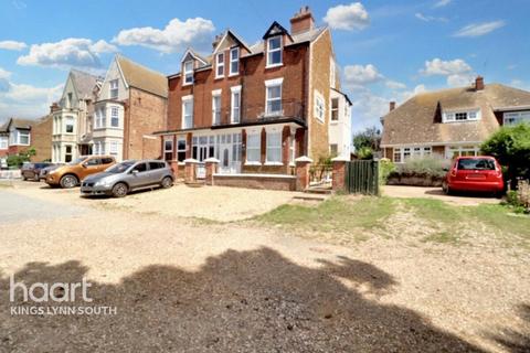 6 bedroom semi-detached house for sale, Alexandra Road, Hunstanton