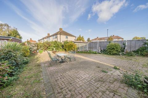 undefined, Swan Road, Feltham TW13