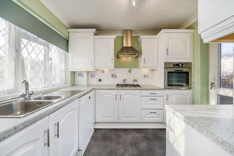 undefined, Swan Road, Feltham TW13