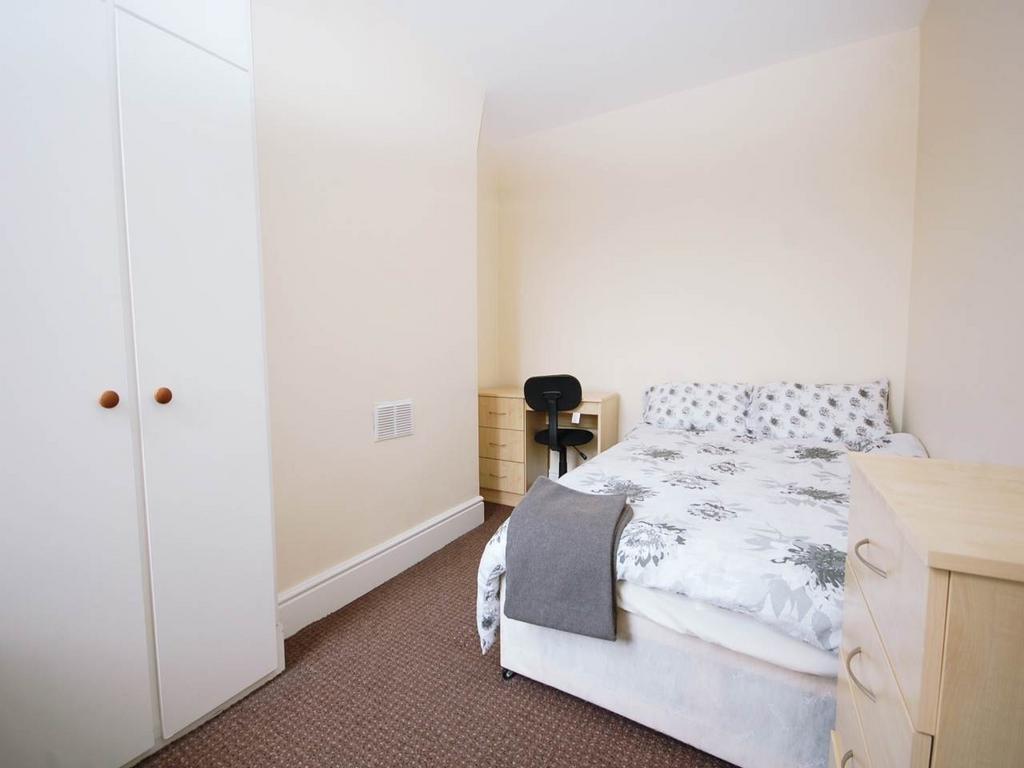 Bed 3
