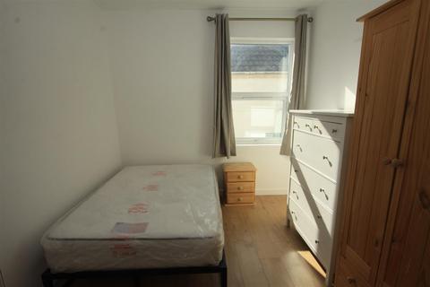 1 bedroom in a house share to rent, Charminster Road, Bournemouth