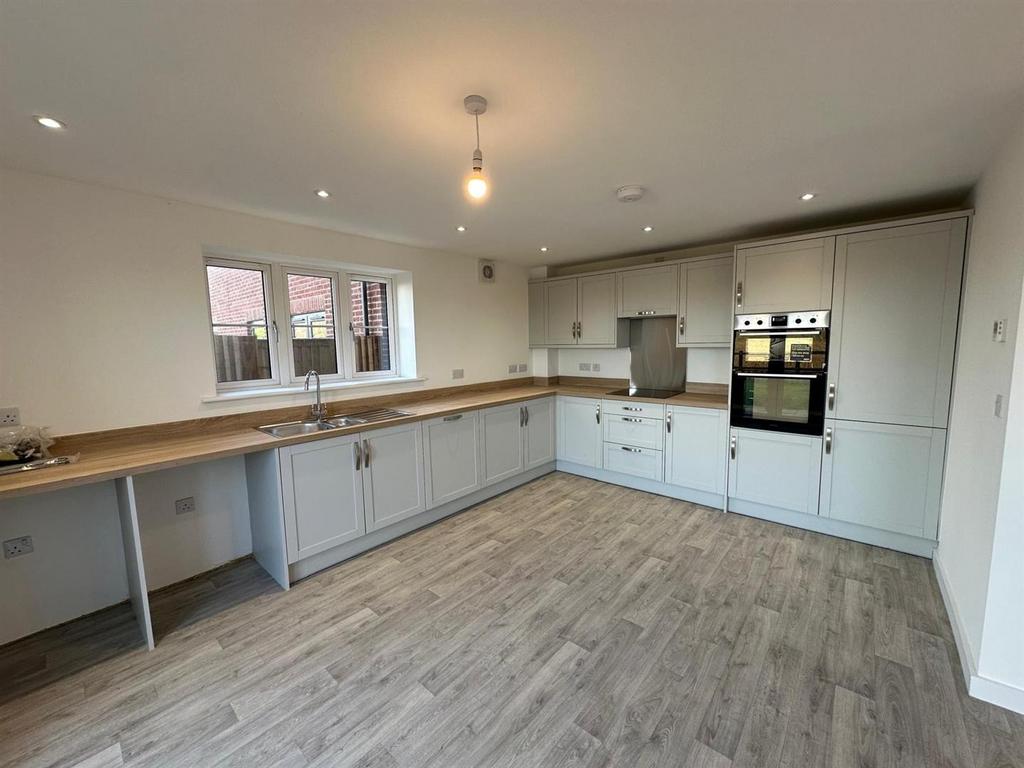 Kitchen/ Diner: