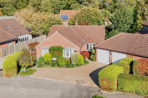 4 bedroom detached bungalow for sale, Main Road, North Burlingham, Norwich