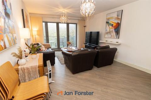2 bedroom apartment for sale, Fletcher Road, Gateshead