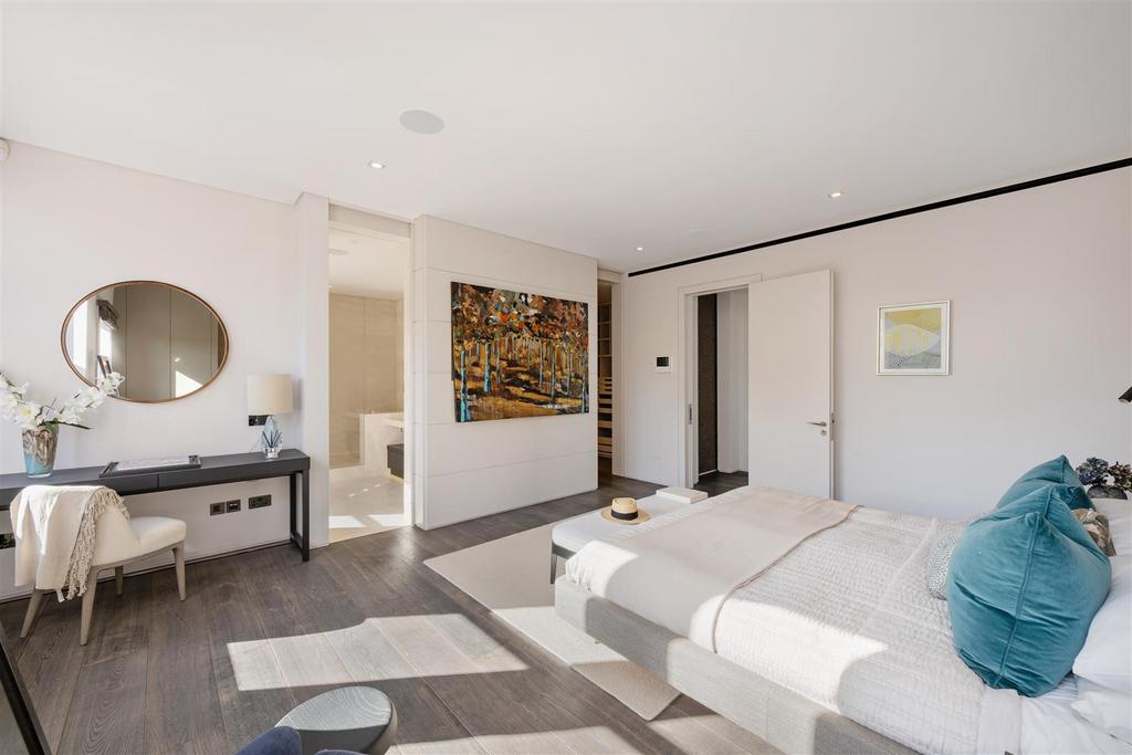 Flat A, 54 Cadogan Square Hi-33.jpg