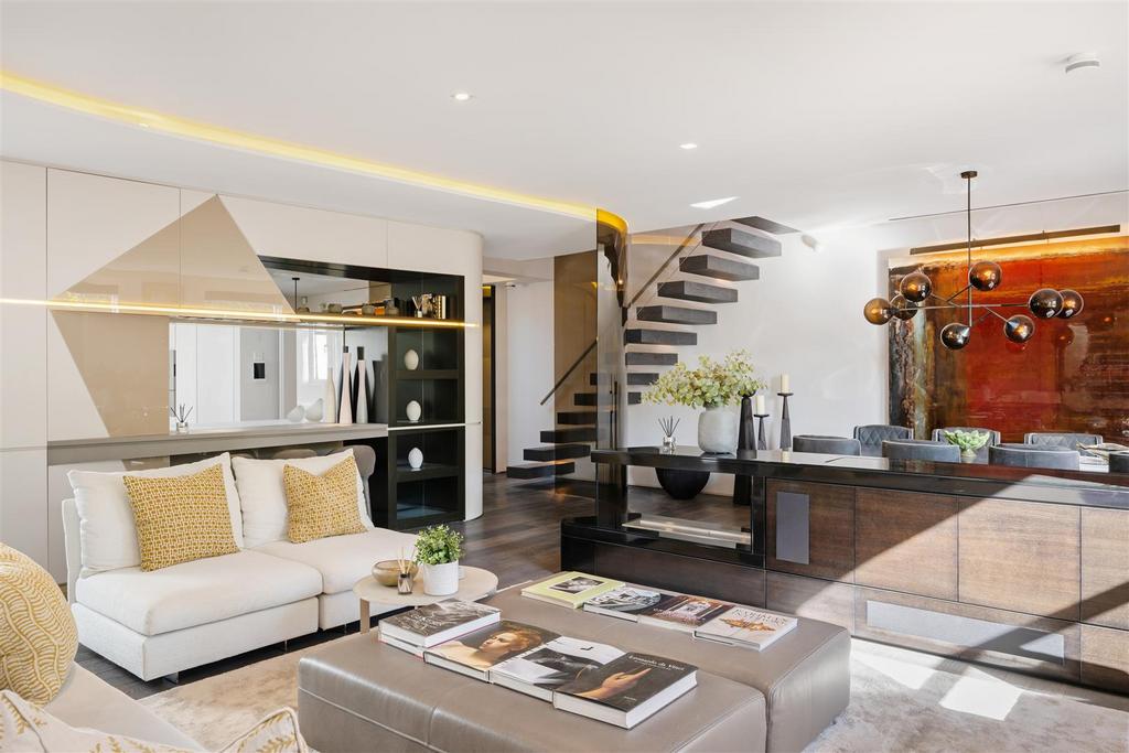 Flat A, 54 Cadogan Square Hi-11.jpg