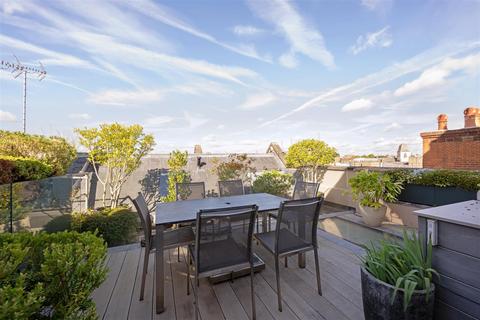3 bedroom penthouse for sale, Cadogan Square, Knightsbridge, SW1X