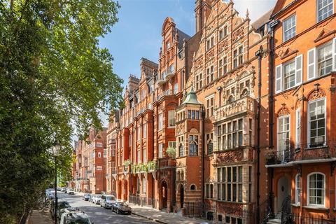 3 bedroom penthouse for sale, Cadogan Square, Knightsbridge, SW1X