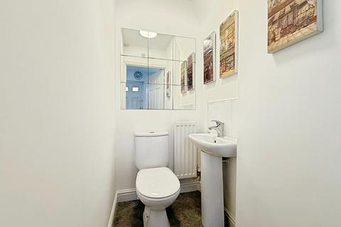 3 bedroom townhouse for sale, Cupronickel Way, Wilnecote, Tamworth