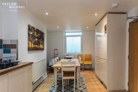 undefined, Elm Grove, Brighton