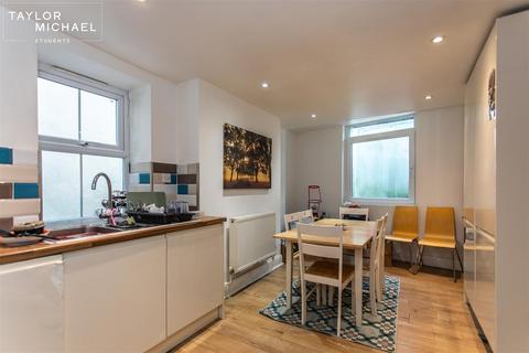 undefined, Elm Grove, Brighton
