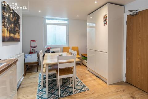 undefined, Elm Grove, Brighton