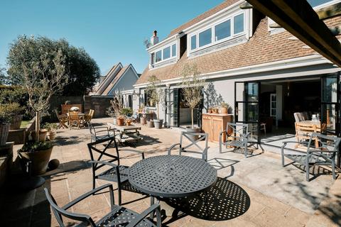 undefined, La Rue Guerdain, Jersey JE3