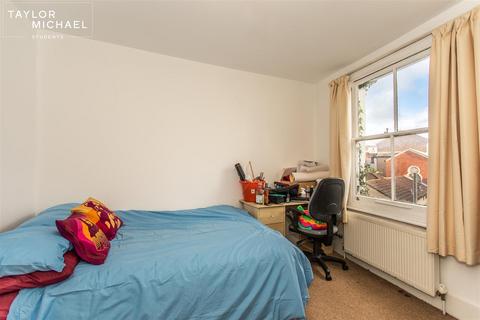 4 bedroom terraced house to rent, Upper Lewes Road, Brighton