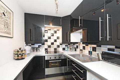 2 bedroom flat for sale, Newbury,  Berkshire,  RG14