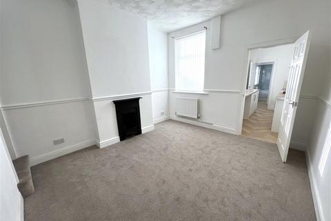2 bedroom terraced house to rent, Campbell Terrace, Stoke-On-Trent ST1