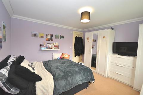 8 Brewer Walk, Crossways, Dorchester, DT2 8WN