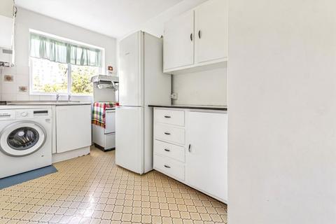 2 bedroom flat for sale, Avenue Road, London W3