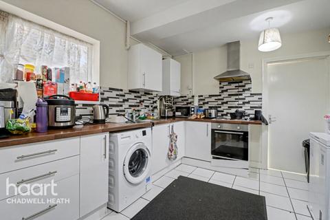 undefined, Valence Avenue, Dagenham
