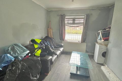undefined, Leigh Road, Leigh