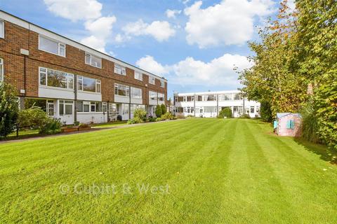 undefined, Tanfield Court, Horsham RH12