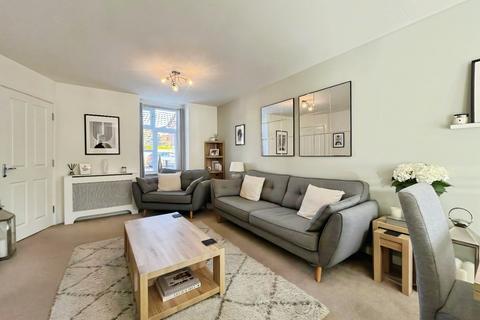3 bedroom semi-detached house for sale, Lynwood Way, South Shields, Tyne and Wear, NE34 8DA