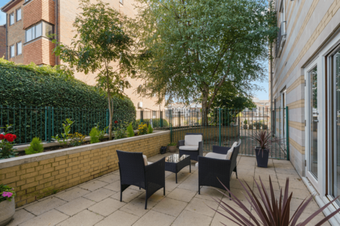 2 bedroom apartment to rent, Hampton Wick, Kingston Upon Thames, KT1