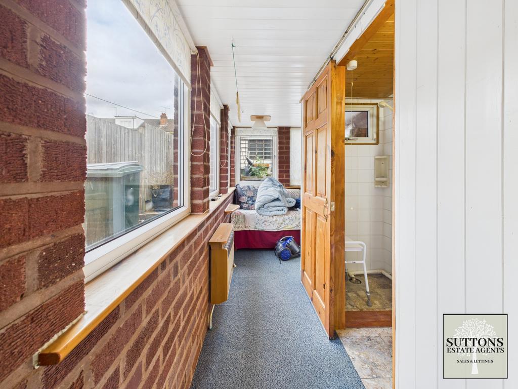 Lean-to