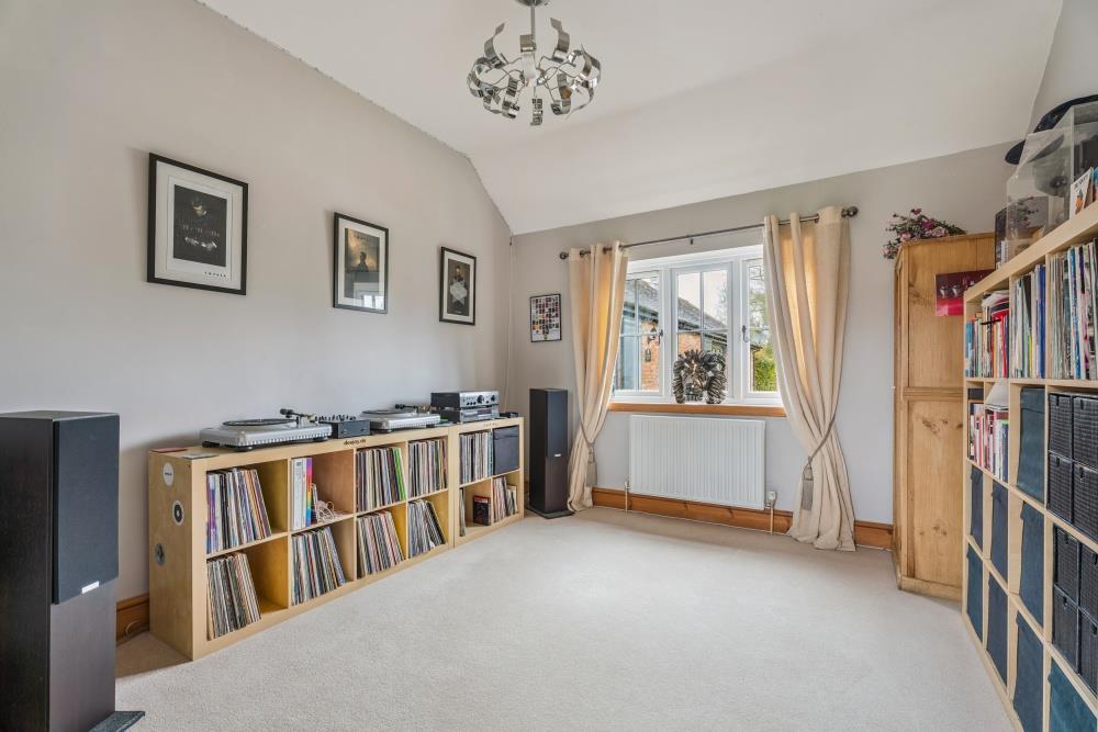 DSC06733-6aad23c2efe3e64e44cc789206345c97 - 800px.