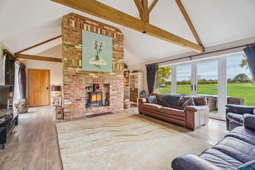 DSC06784-b3a6cab66e8cb47fb37376a40f53b1cd - 800px.