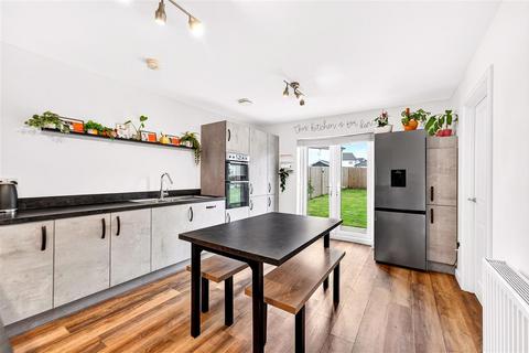 5 bedroom detached house for sale, Brotherton Forest, Livingston