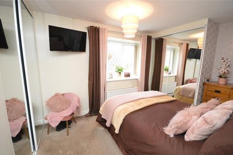 3 bedroom detached house for sale, Thirlmere Gardens, Leeds, West Yorkshire