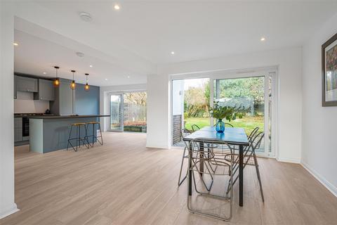 4 bedroom detached house for sale, Arundel Road, Peacehaven