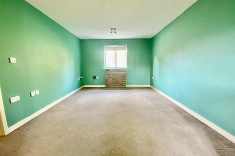2 bedroom flat for sale, Harn Road, Hampton Centre, Peterborough