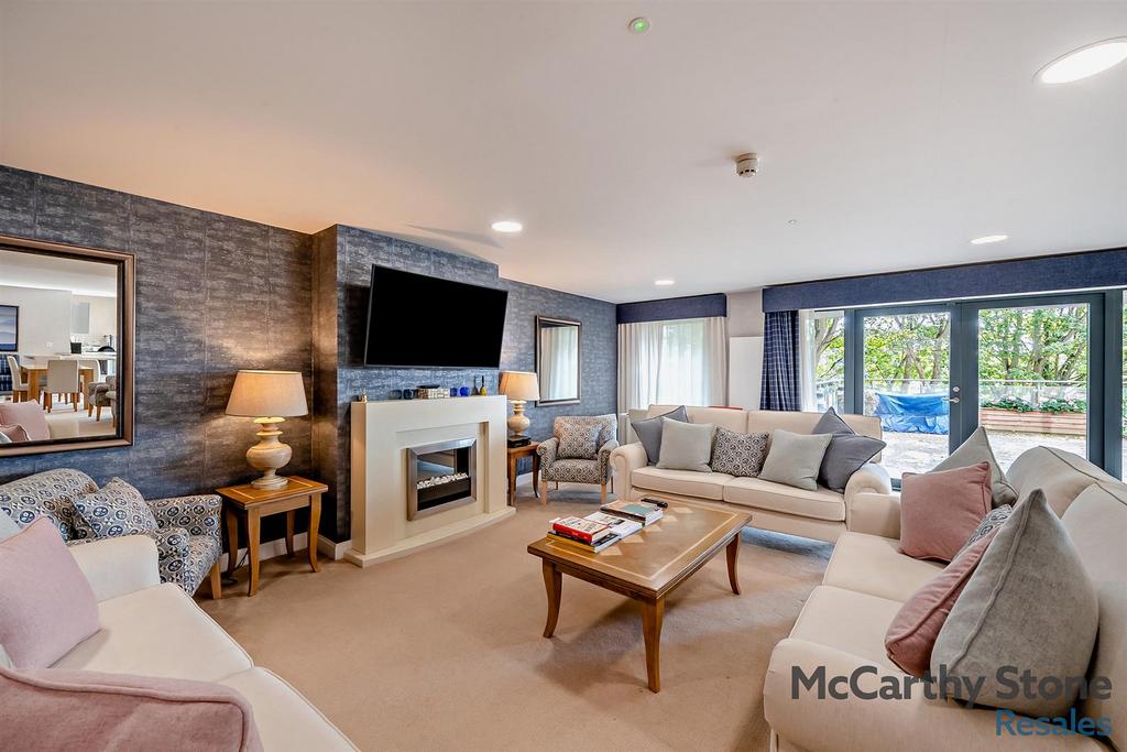 Homeowners Lounge