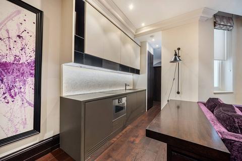 undefined, Beaufort Gardens, Sloane Square, London, SW3