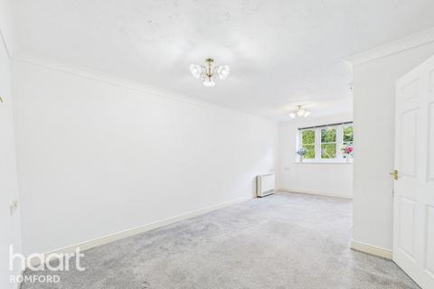 undefined, Regarth Avenue, Romford, RM1 1AJ