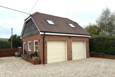 undefined, Romsey Road, Whiteparish