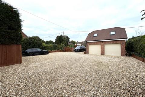 undefined, Romsey Road, Whiteparish