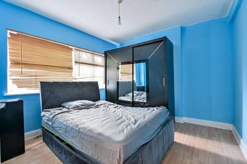 3 bedroom flat for sale, Forest Hill Road, East Dulwich, London, SE22