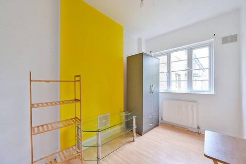 3 bedroom flat for sale, Forest Hill Road, East Dulwich, London, SE22