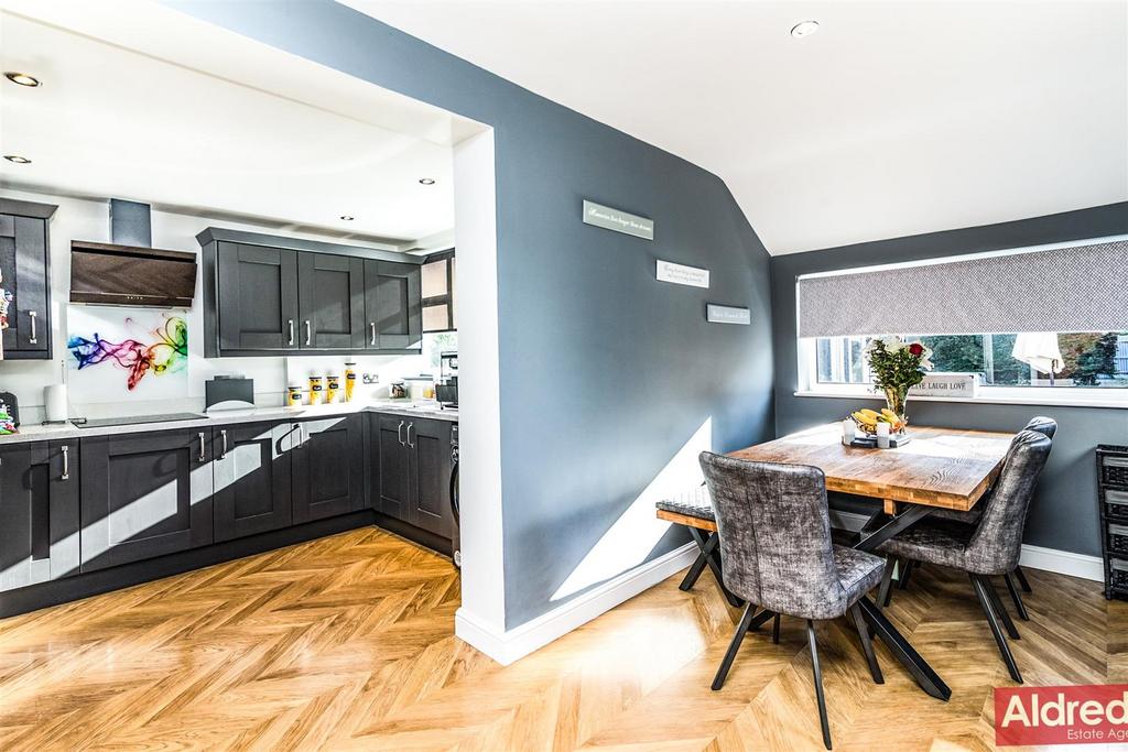 Kitchen diner